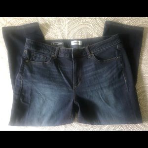 SZ 16 Denim Dark Wash Capri Jeans Sonoma